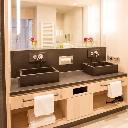 Monte Mare Sauna-spa-sports-hotel מלון אנדרנאך