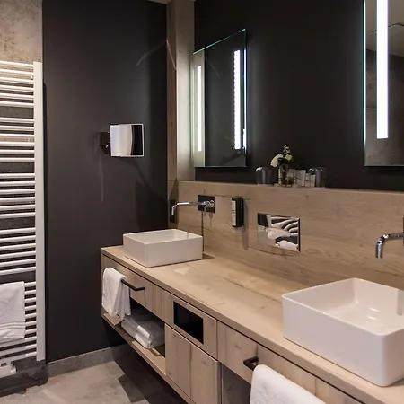 Monte Mare Sauna-spa-sports-hotel 4* Andernach