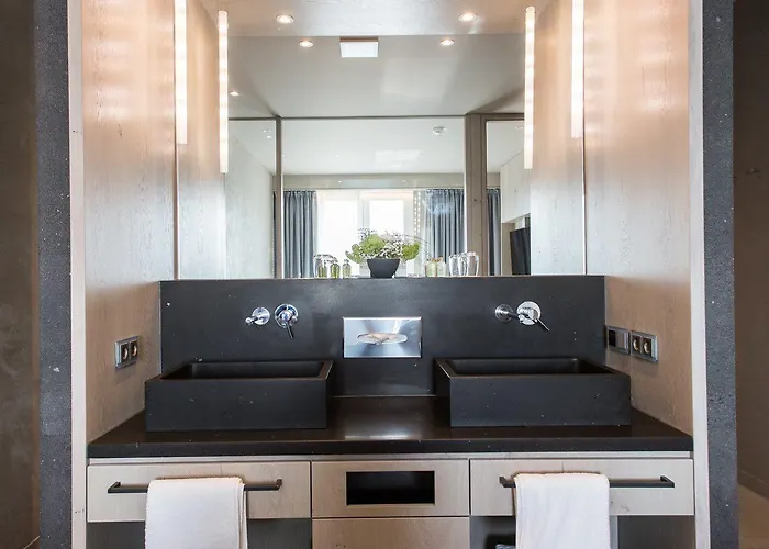 Monte Mare Sauna-spa-sports-hotel 4* Andernach