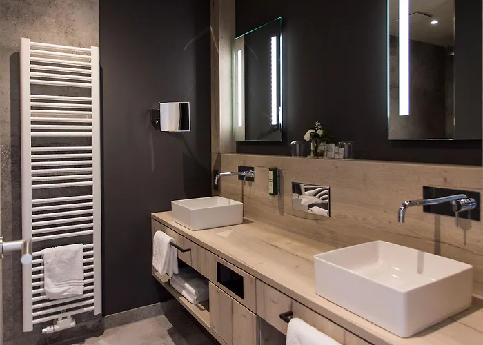 Monte Mare Sauna-spa-sports-hotel 4* Andernach