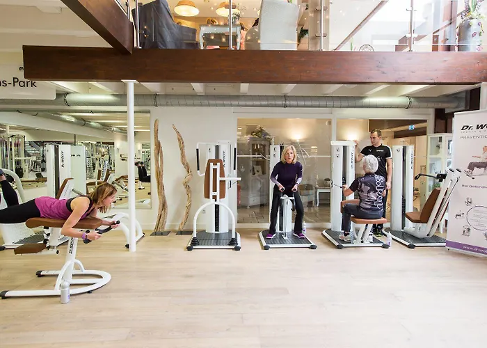 Monte Mare Sauna-spa-sports-hotel 酒店